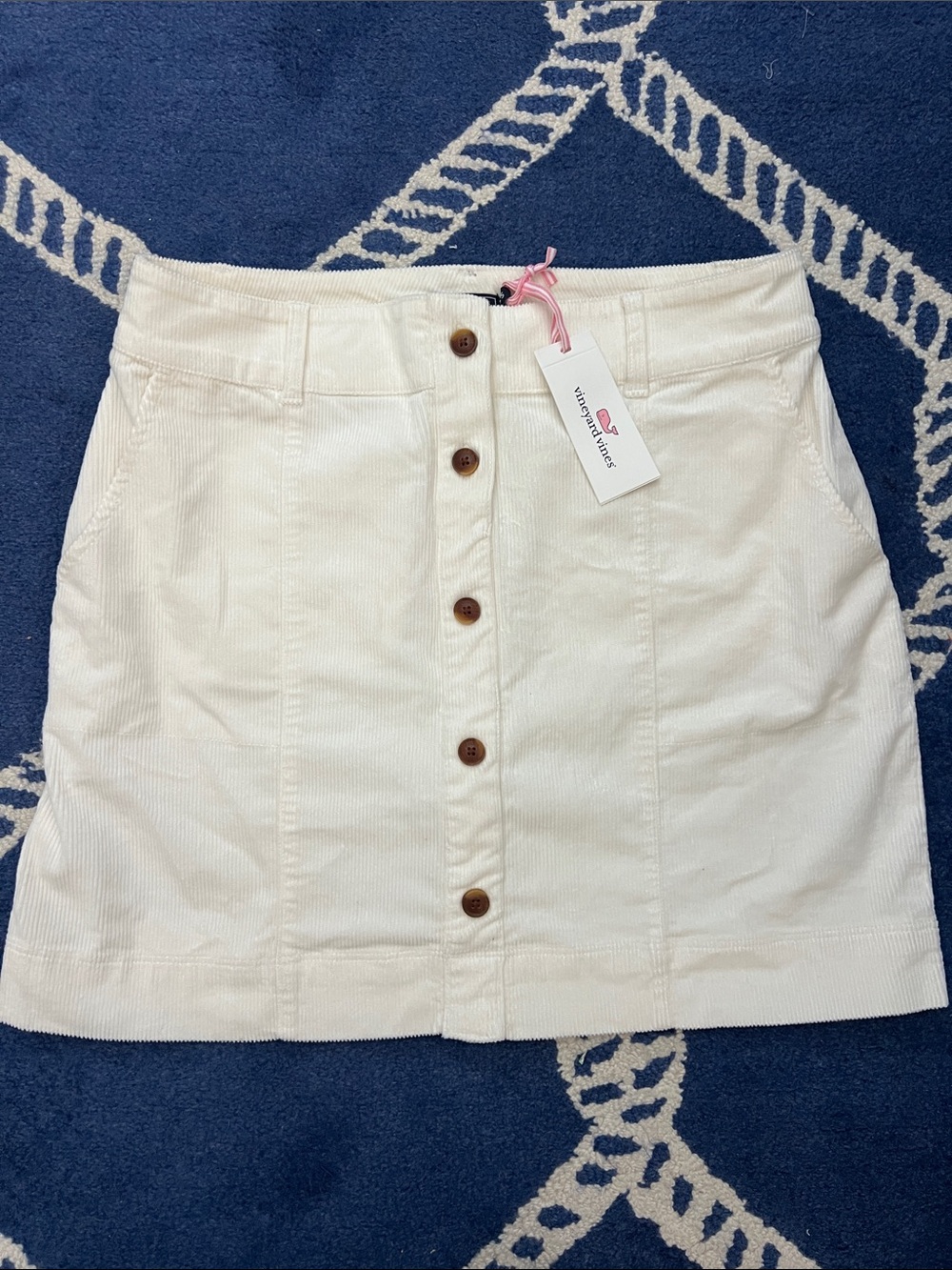 Vineyard Vines NWTS  Marshmallow Corduroy